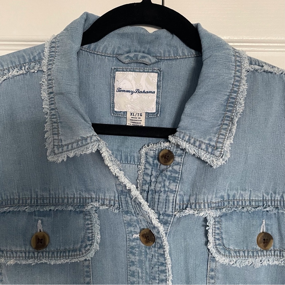 Tommy Bahama Light Blue Jean Jacket with Drawstring Waist - Picture 4 of 8